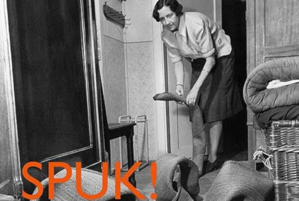 Cover des Ausstellungskataloges "Spuk! Die Fotografien des Leif Geiges"